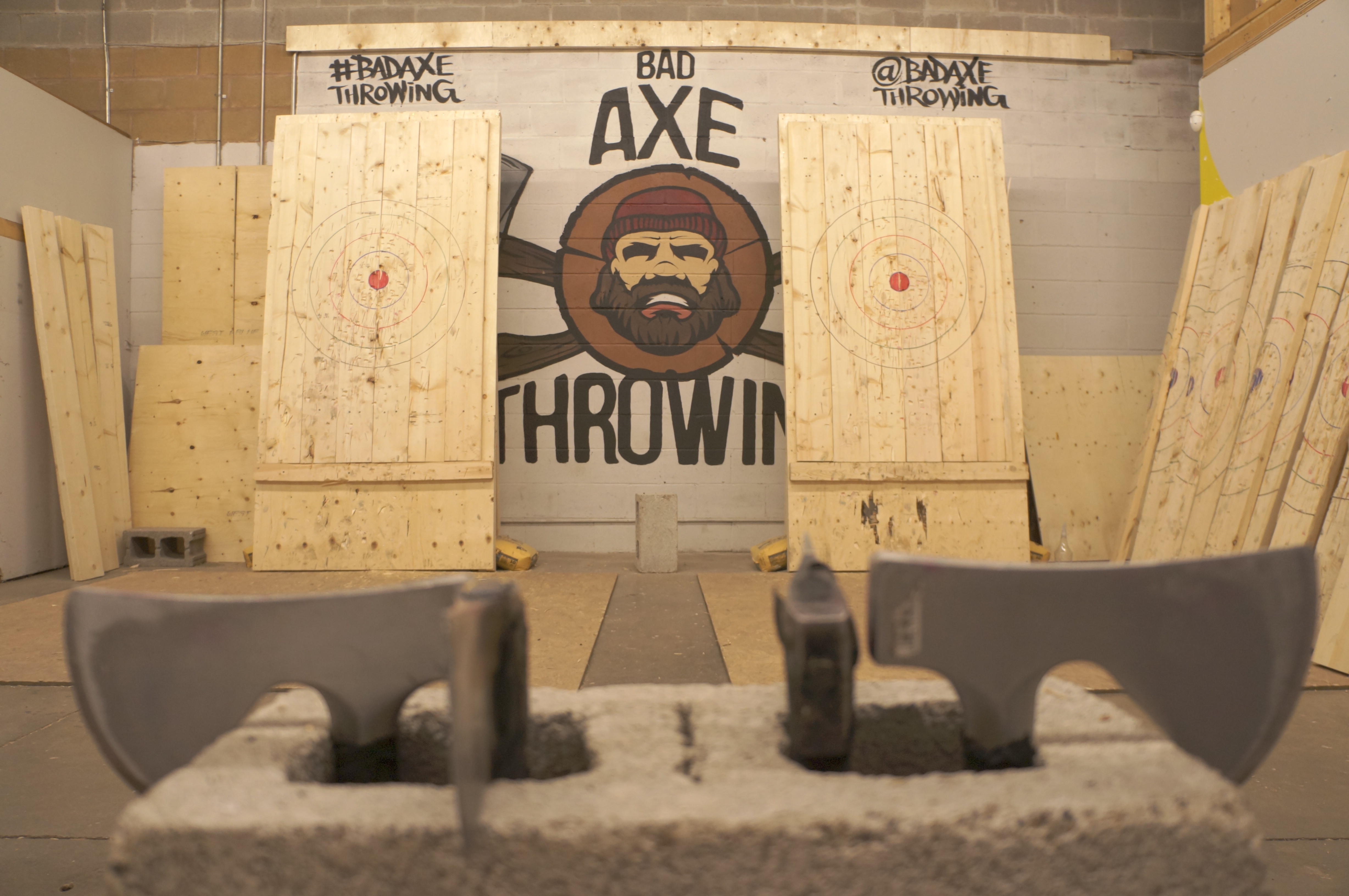 axe throwing target build
